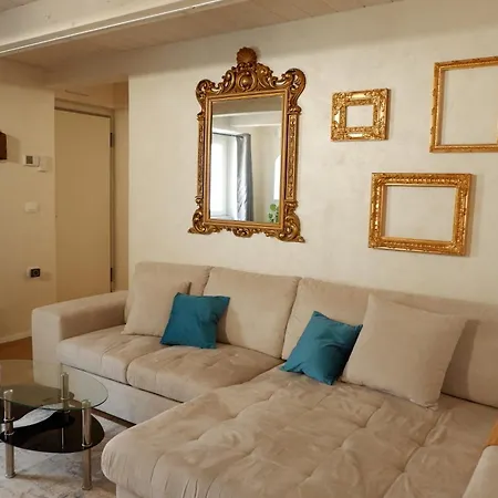 Casa Acquamarina Tra Centro, Mare E Porto Ferienhaus Pesaro
